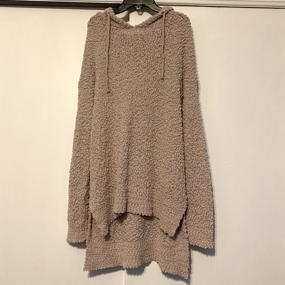 Listicle Boutique Popcorn Sweater Size Large